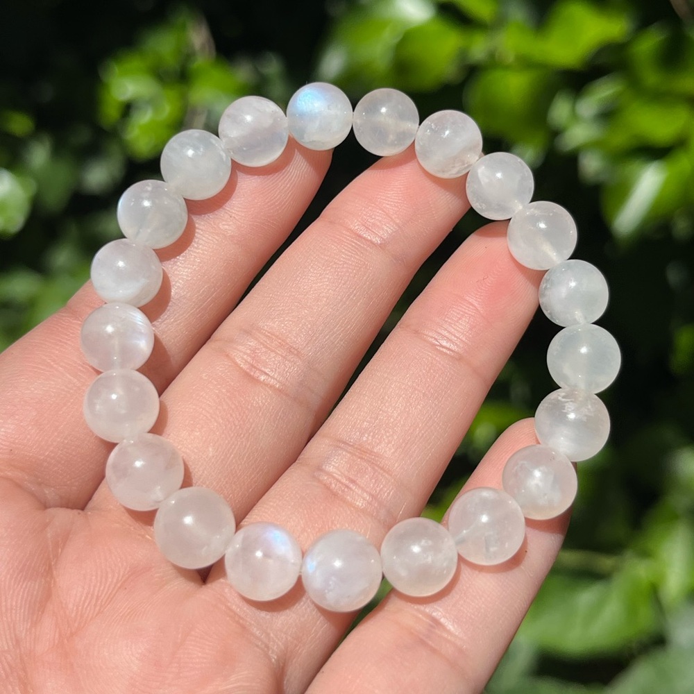 9mm Flashy‎ moonstone bracelet